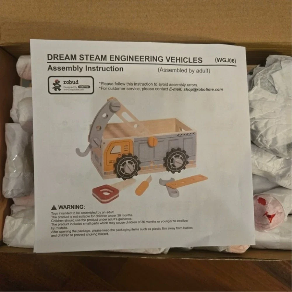 Robud Dream Steam‎ Engineering Vehicles Wrapped In Paper Instructions Included